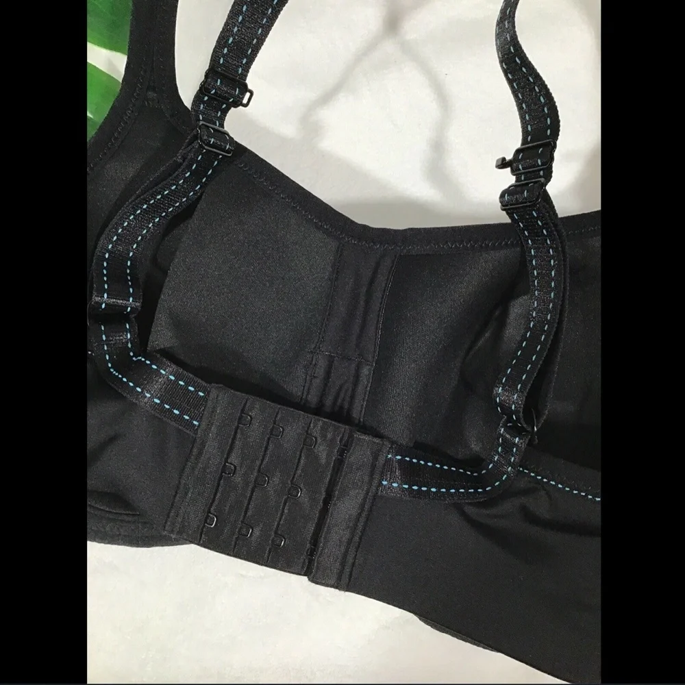 NWT $72 Chantelle High Impact Convertible Sports Bra [ SZ‎ 30DD ]